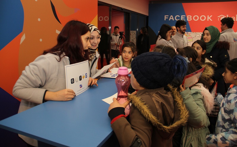 Facebook: Yüzlerce öğrenciye güvenlik eğitimi...