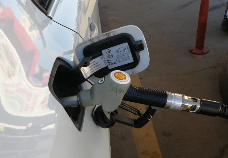 Petrol 25 dolar!