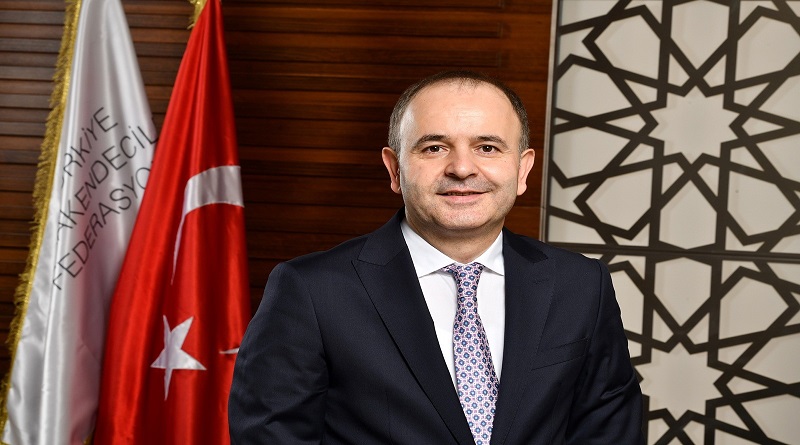 Sokağa çıkma yasağı öncesinde alışverişlerini gerçekleştirmelerini öneriyor