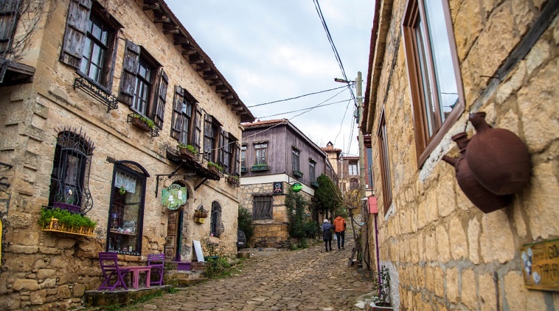 Güzel günlerde keşfedebileceğiniz 10 karakteristik köy