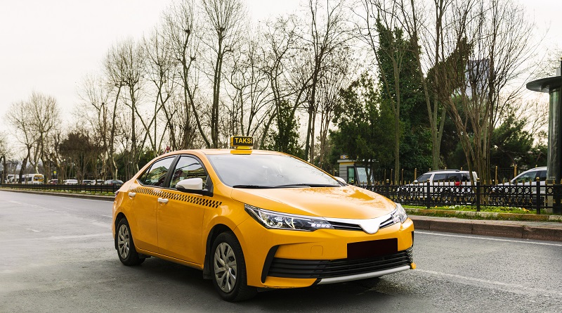 Uber'den sağlık çalışanlarına özel ücretsiz taksi hizmeti