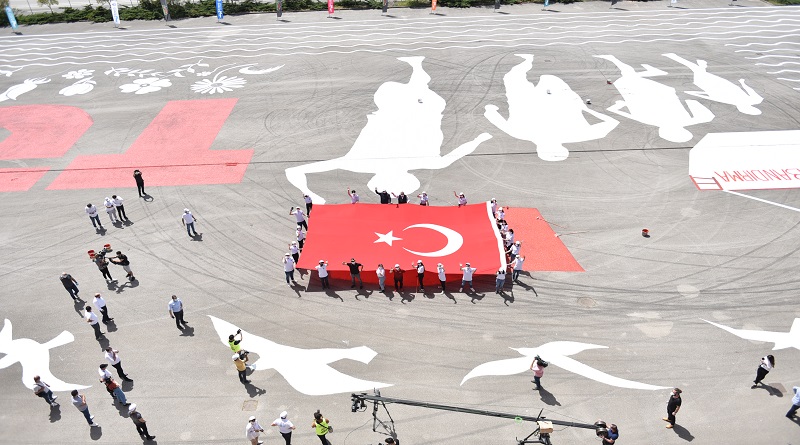 19 Mayıs’ta gençlerden dünyanın en büyük resim rekoru