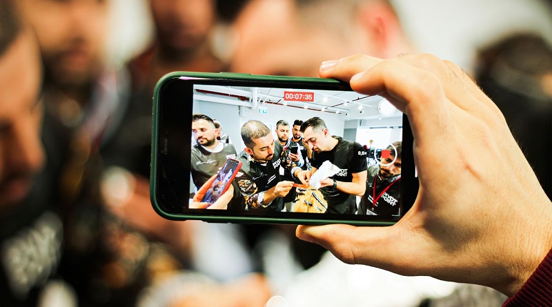 Ünlü Kuaförden Evde Uygulanabilecek Saç Bakım Yöntemleri