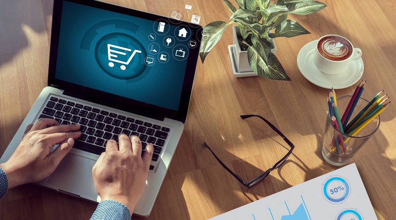 Pandeminin Ardından C Vitamini ve Çalışma Masası Satışları Arttı, Tatilin Gözdesiyse Kamp Sandalyesi Oldu!