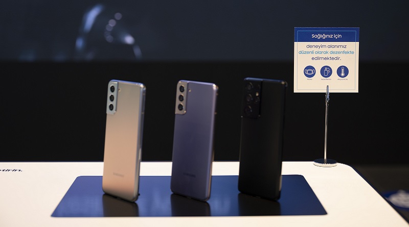 Samsung Galaxy S21 Serisi’nin kalite kontrollerinden mağazalara yaptığı yolculuk