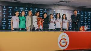 Arzum Galatasaray Hepsiburada Kadın Futbol Takımı’nın forma kol sponsoru oldu