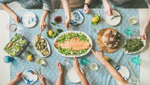 Bayram sofralarına dikkat; yeme bozukluğunuz tetiklenebilir!