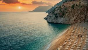 Bu rotaları konforlu bir şekilde keşfetmek için havaalanından araç kiralayın!