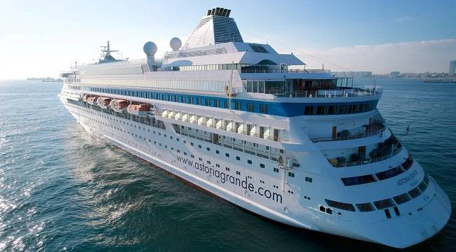 Rus turistler Karadeniz'i Astoria Grande Cruise gemisi ile tanıdı