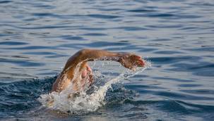 Yüzmenin faydaları ve dikkat edilmesi gerekenler nelerdir?