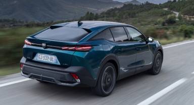 GÖZ ALICI YENİ PEUGEOT 408!