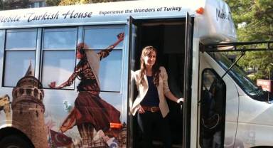 ABD’de zincirleşen Turkish Coffee Lady isim hakkı veriyor