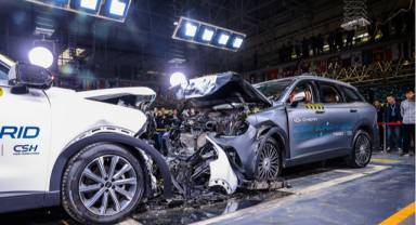 Chery TIGGO9 CSH İki Araçla Önden Çarpışma ve Yüksek Hızlı Spiral Takla Testini Başarıyla Geçti!